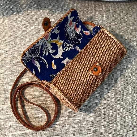 Bohemian Rattan Bag - Picture 8 of 11